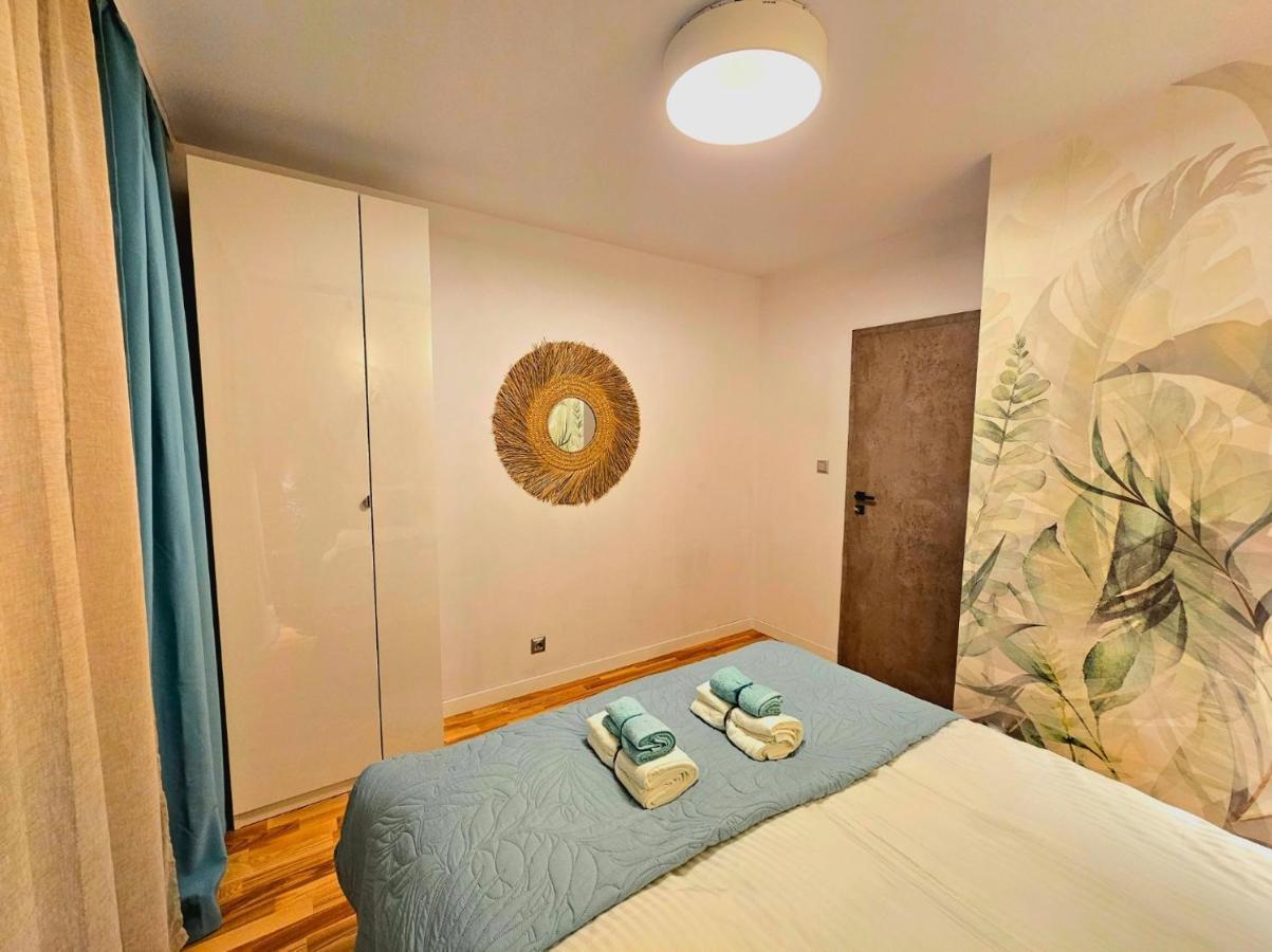 Eddie'S Luxury Apartments กลีวิตเซ ภายนอก รูปภาพ