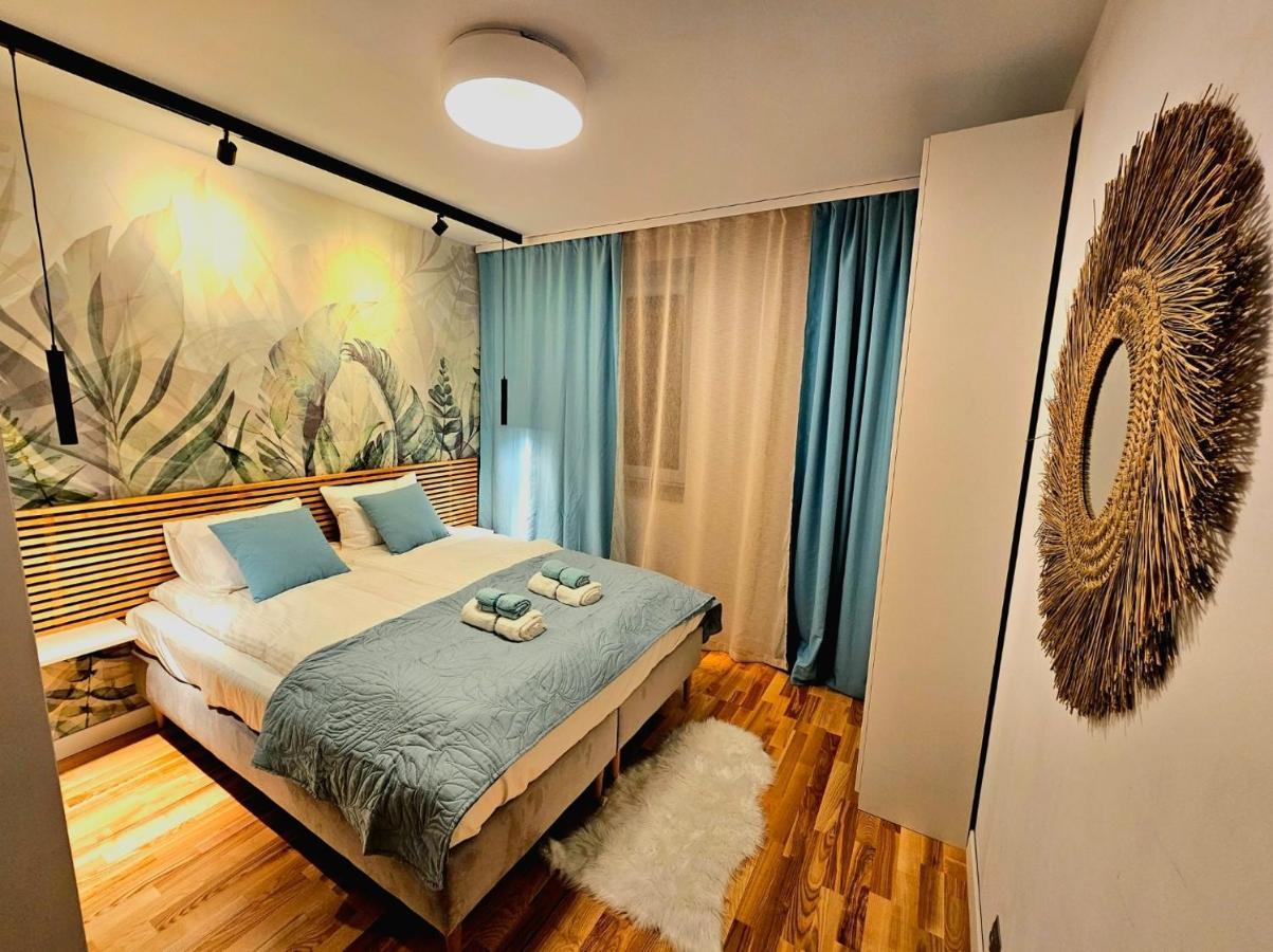Eddie'S Luxury Apartments กลีวิตเซ ภายนอก รูปภาพ
